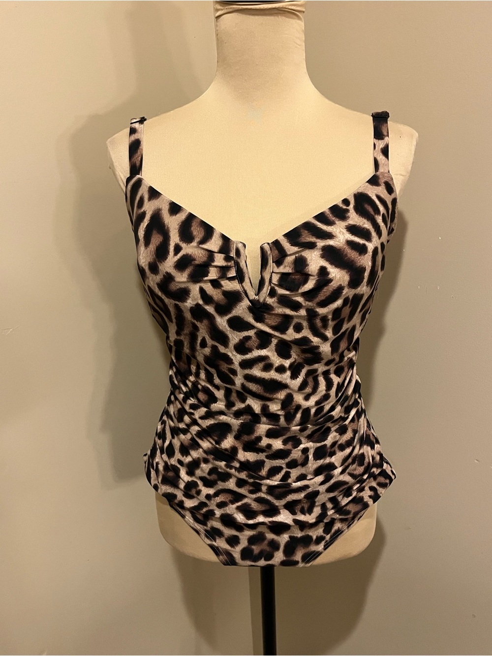 Soma Leopard-Print Tankini Gold accent, Top XL. Bottoms L